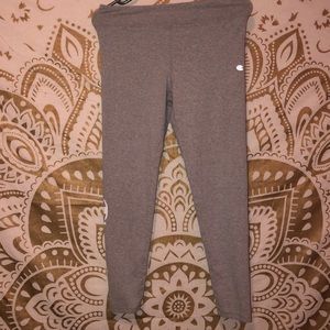 Grey Champion Leggings ✨